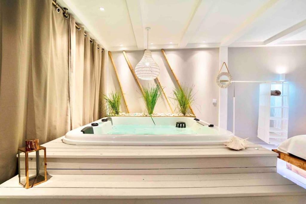 Luxuryvilla With Private Heated Pool And Spa 7P Quarteira Extérieur photo
